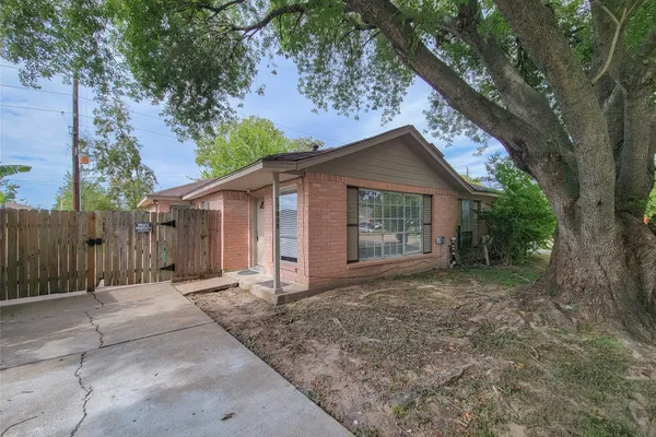 17008 MERCADO DR