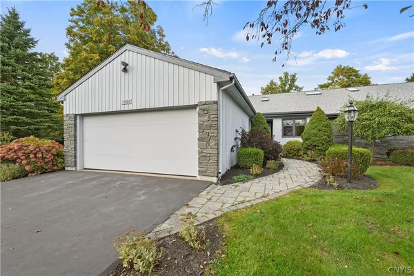 4964 RAVINE RD