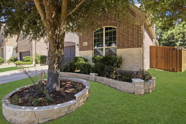 1865 WOOD DUCK LN