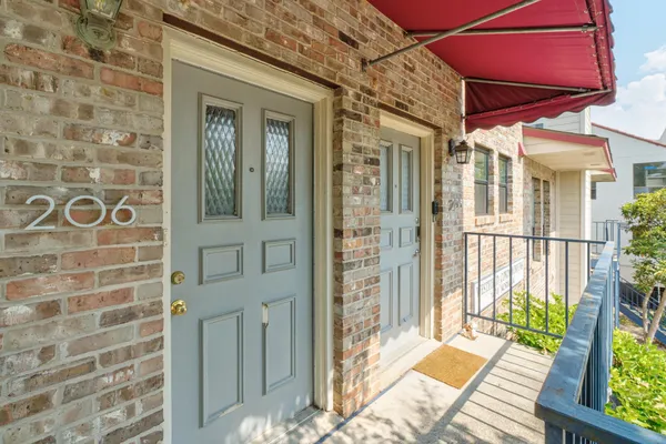 1404 NORWALK LN 206