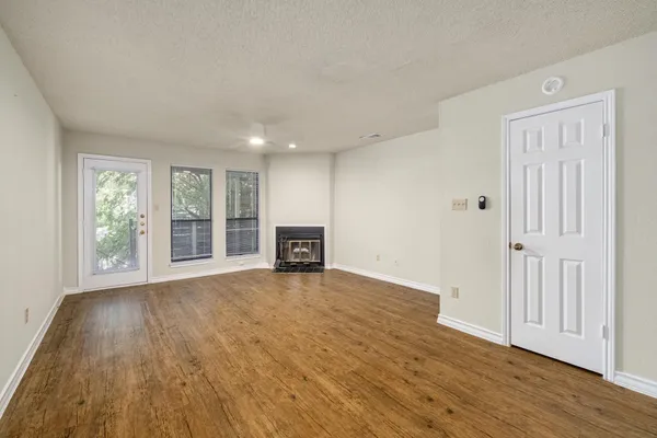 1404 NORWALK LN 206