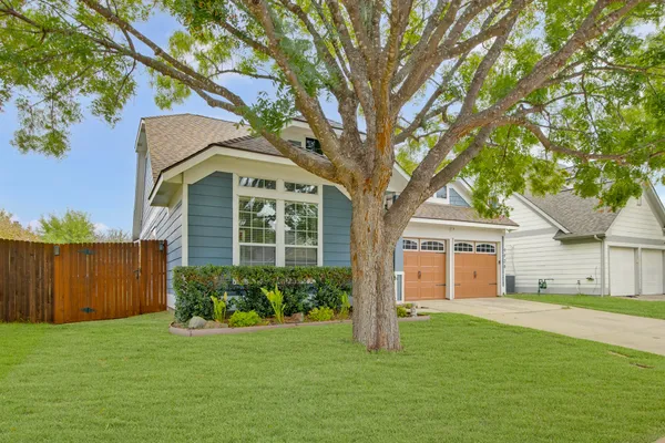 9928 TANGLEBRUSH DR