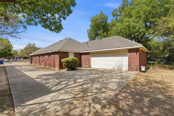 3102 WEISENBERGER DR