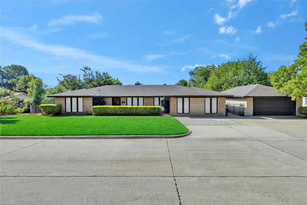515 HILLSIDE RD