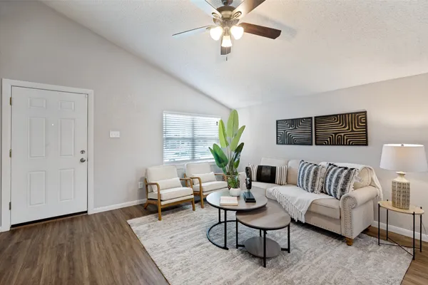 5819 SANTA FE DR