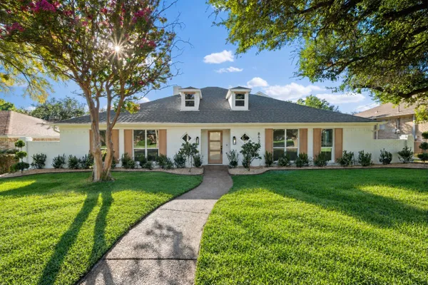 8639 CLOVER MEADOW DR