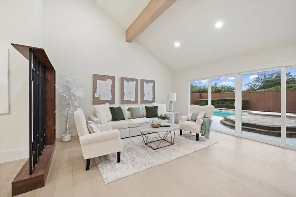 8639 CLOVER MEADOW DR