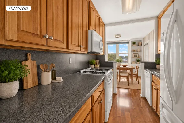 2711 AVE X 5C