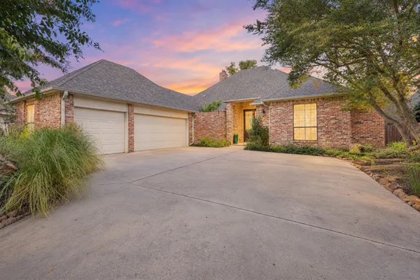 1312 CHIPPEWA DR
