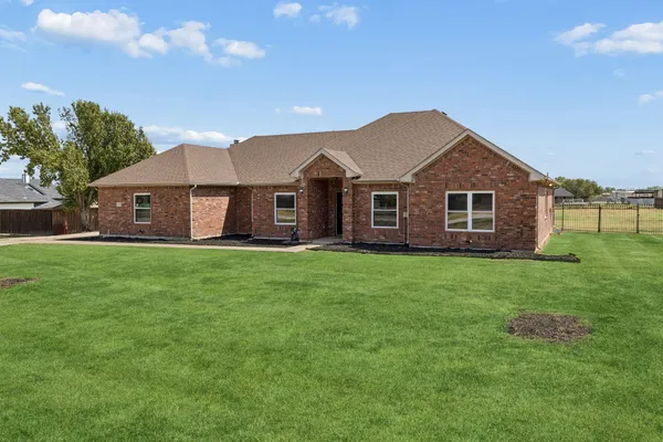 11113 LINDA CIR