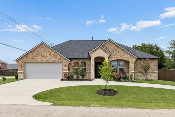 101 SYCAMORE LN