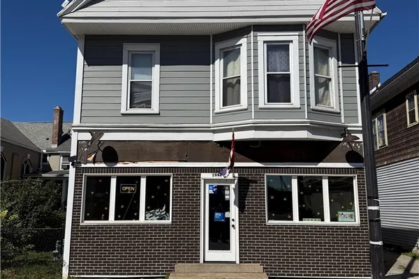 1946 CLINTON ST