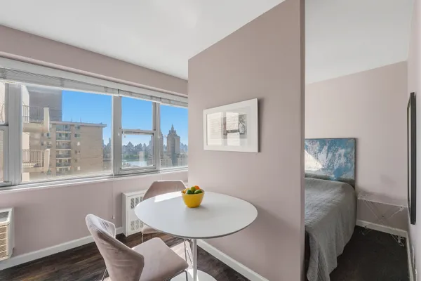 100 W 93RD ST 29A