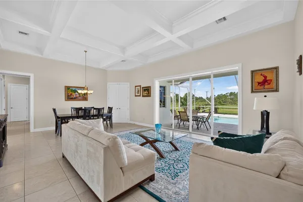 106 KING FISHER WAY