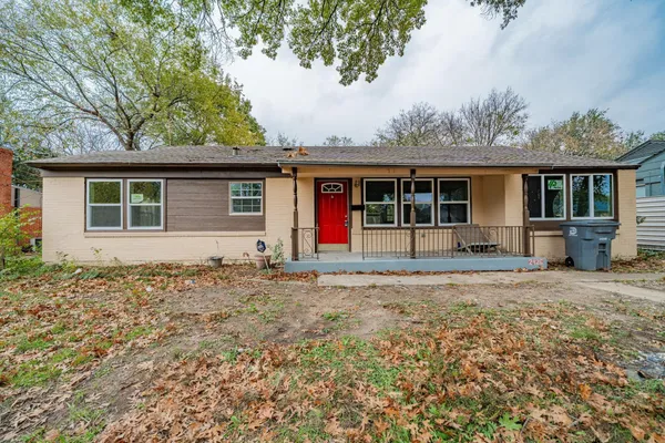 2426 SALERNO DR