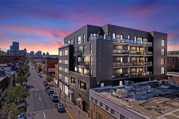 2545 PENN AVE 504