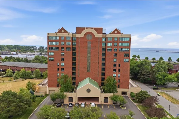 801 ADMIRALS WALK 801
