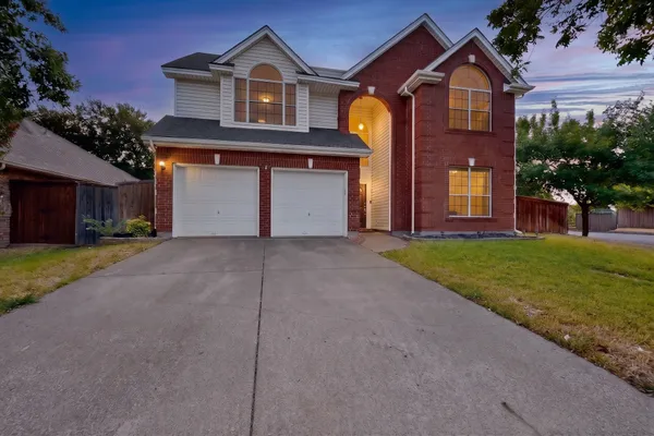 2600 JUNIPER DR