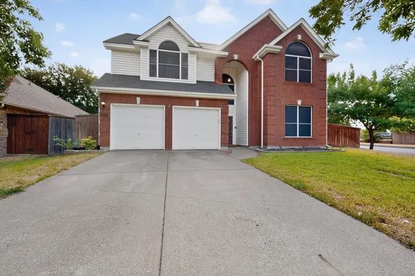 2600 JUNIPER DR