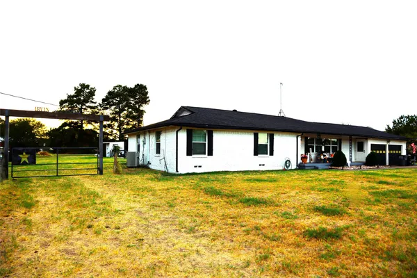 560 HARLAN RD