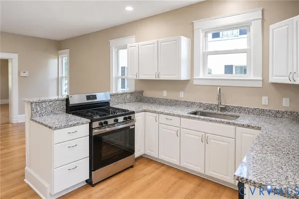 110 N 15TH AVE