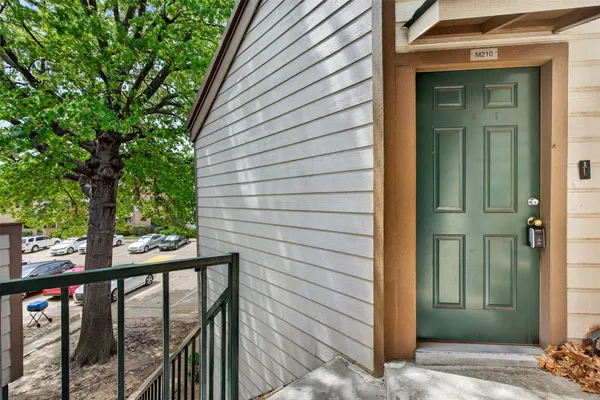 2301 BALSAM DR M210