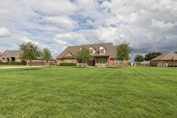 4630 SHADOW GRASS DR