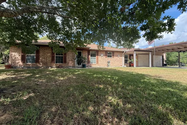 409 LEE AVE
