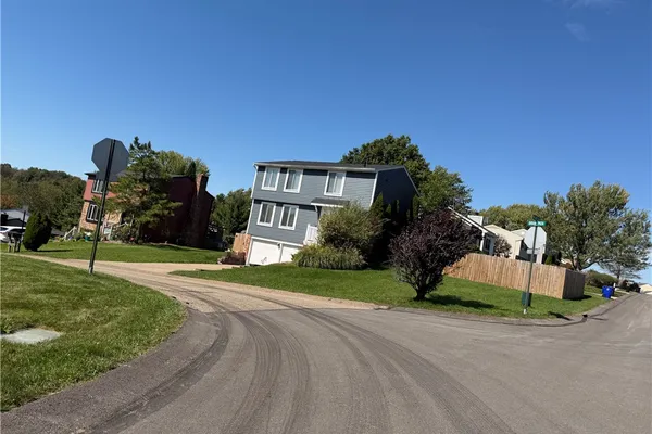 114 BRIAR PATH