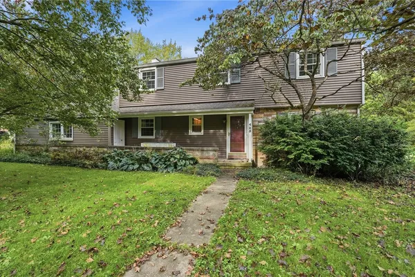 425 VOGAN DR