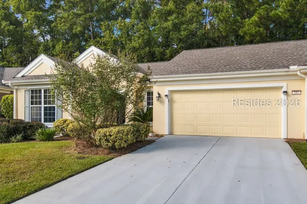 203 LANDING LN