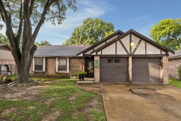 11102 MELBA LN
