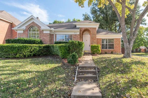 9701 PRESTON VINEYARD DR