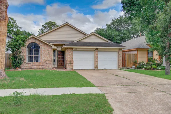 8622 SPARKLING SPRINGS DR