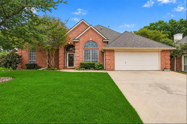 2705 MIMOSA CT