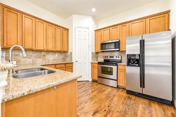 1610 COLORADO ST