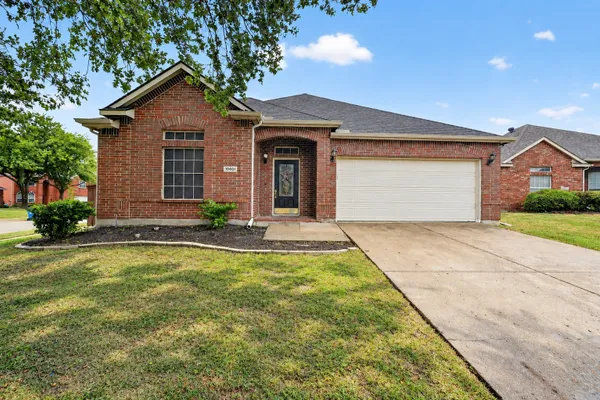 10601 AUGUSTA LN