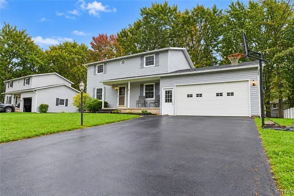 315 HELFER LN