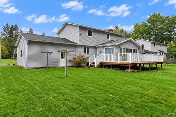 315 HELFER LN