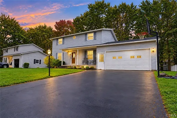315 HELFER LN