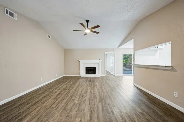 1509 CAPLIN DR