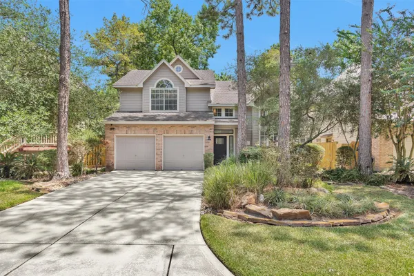 84 E LAKERIDGE DR