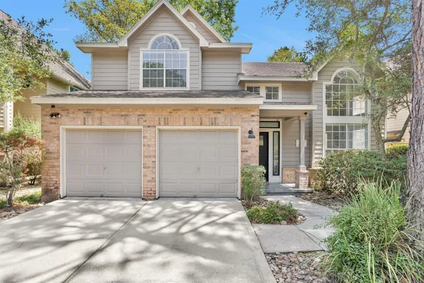 84 E LAKERIDGE DR