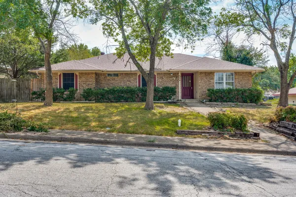504 PHEASANT LN