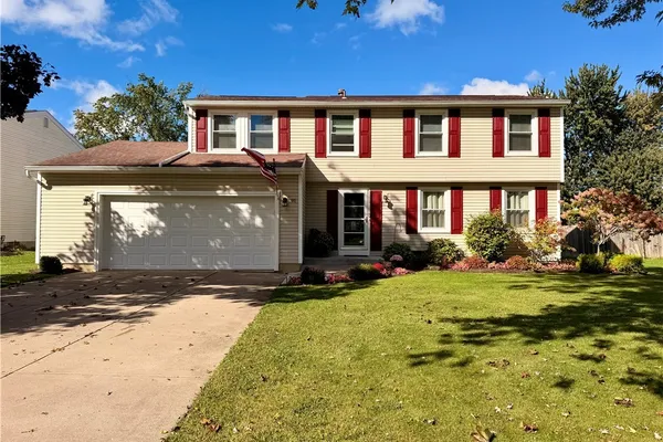 91 ROYCROFT DR