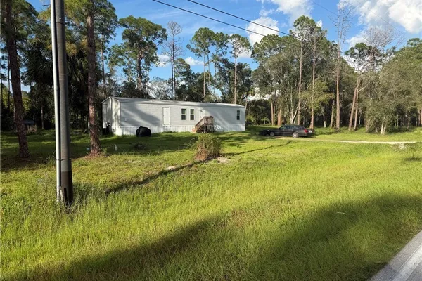 849 WOODLAND BLVD