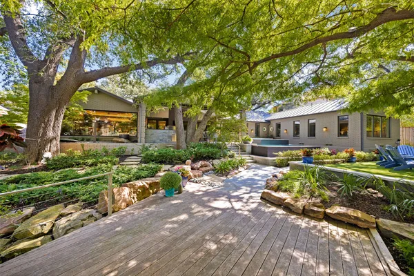 11117 EASTVIEW CIR