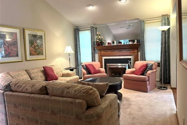 79 HILLCREST HEIGHTS