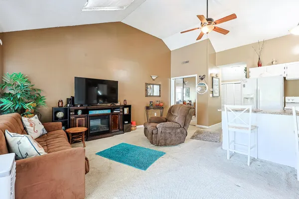 500 FAIRWAY VILLAGE DR 9E