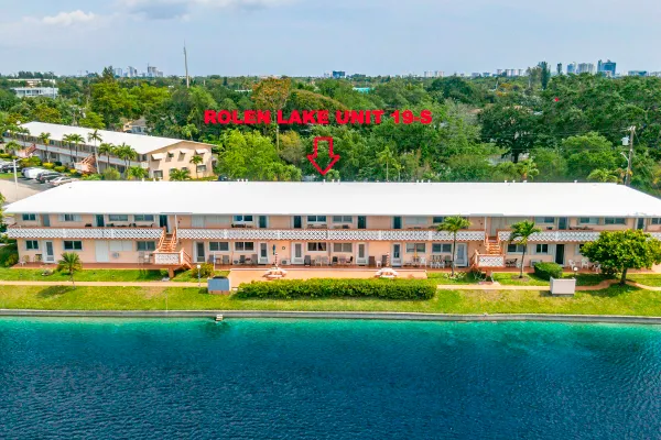 900 SW 10TH TER 19S